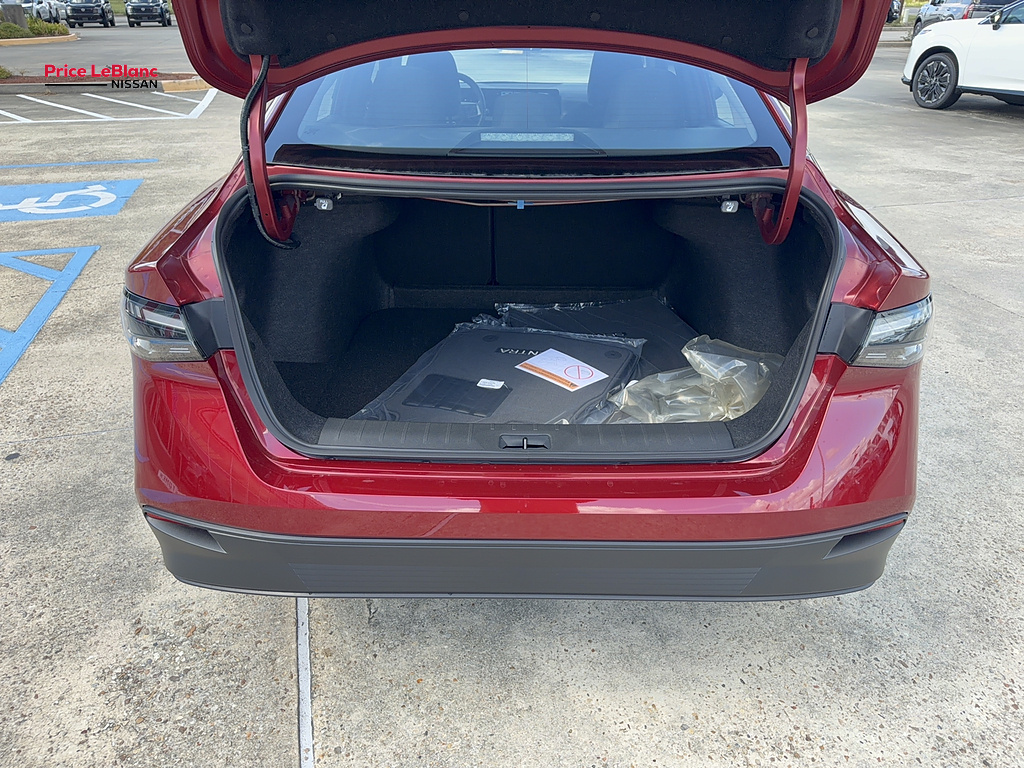 2027 Nissan Sentra photo 15 of 22
