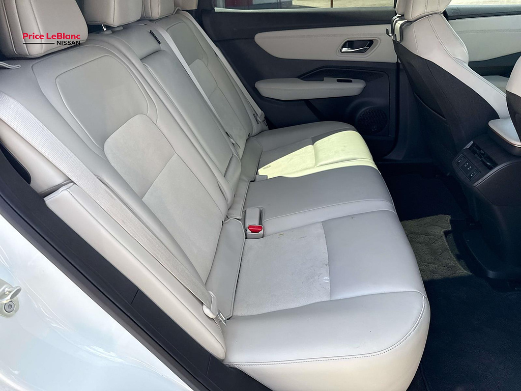 2025 Nissan ARIYA Engage WHITE at Team Honda