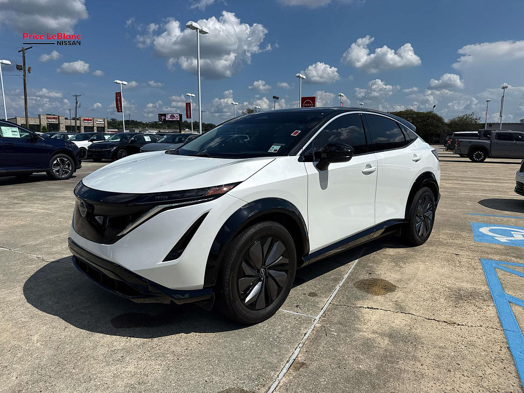 2025 Nissan ARIYA Engage WHITE at Team Honda