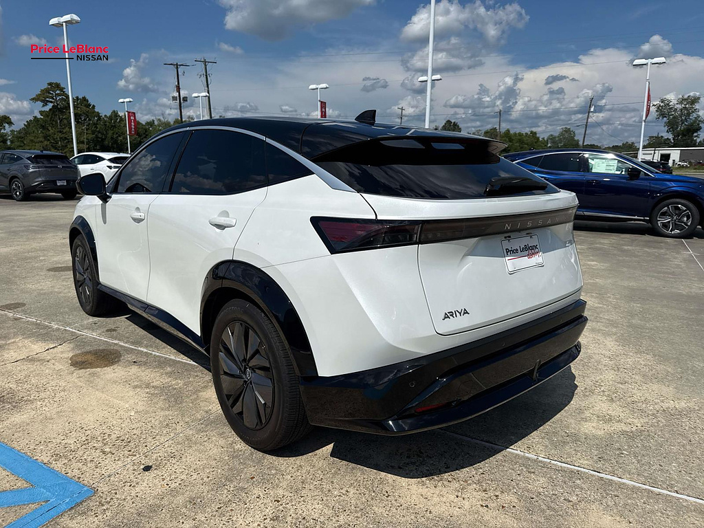 2025 Nissan ARIYA Engage WHITE at Team Honda