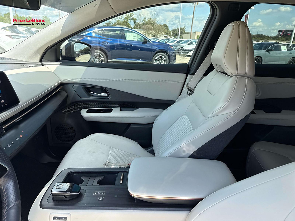 2025 Nissan ARIYA Engage WHITE at Team Honda