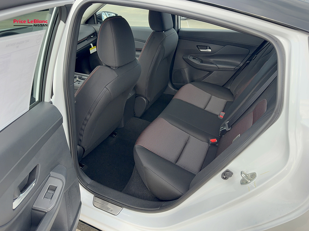 2027 Nissan Sentra photo 11 of 19