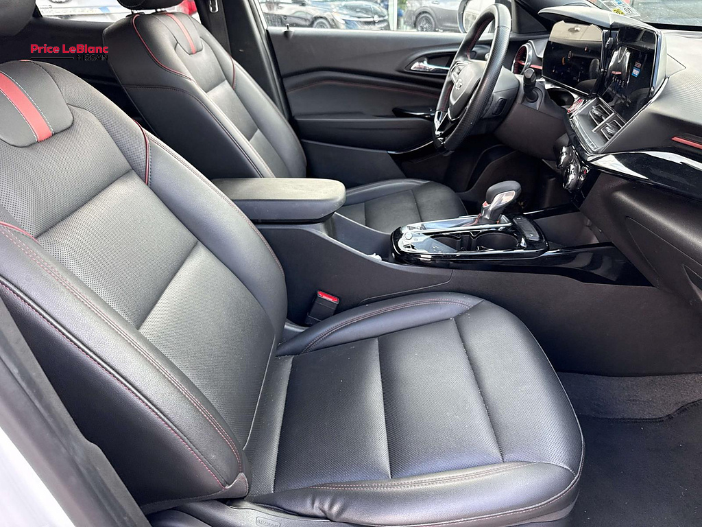 2025 Chevrolet Trax photo 11 of 27