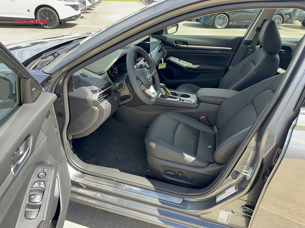 2026 Nissan Altima photo 22 of 26