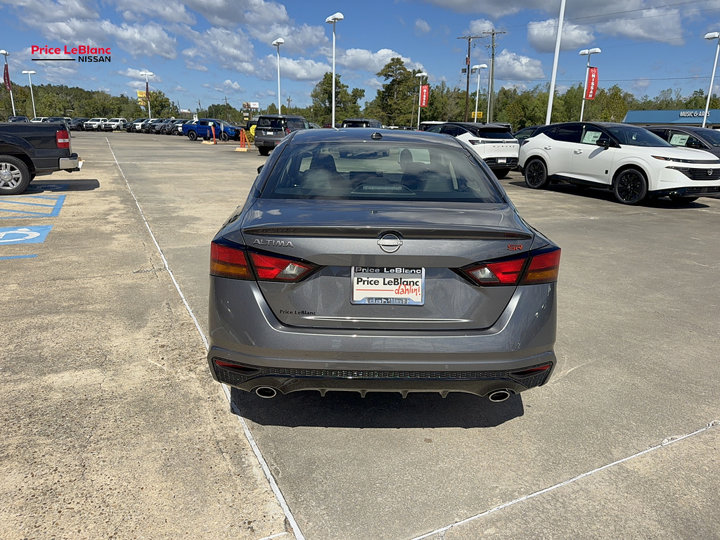 2026 Nissan Altima photo 11 of 26