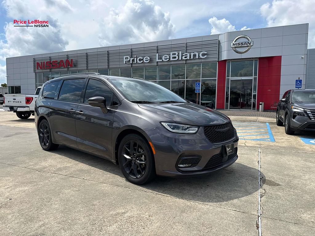 2021 Chrysler Pacifica Touring L - 0