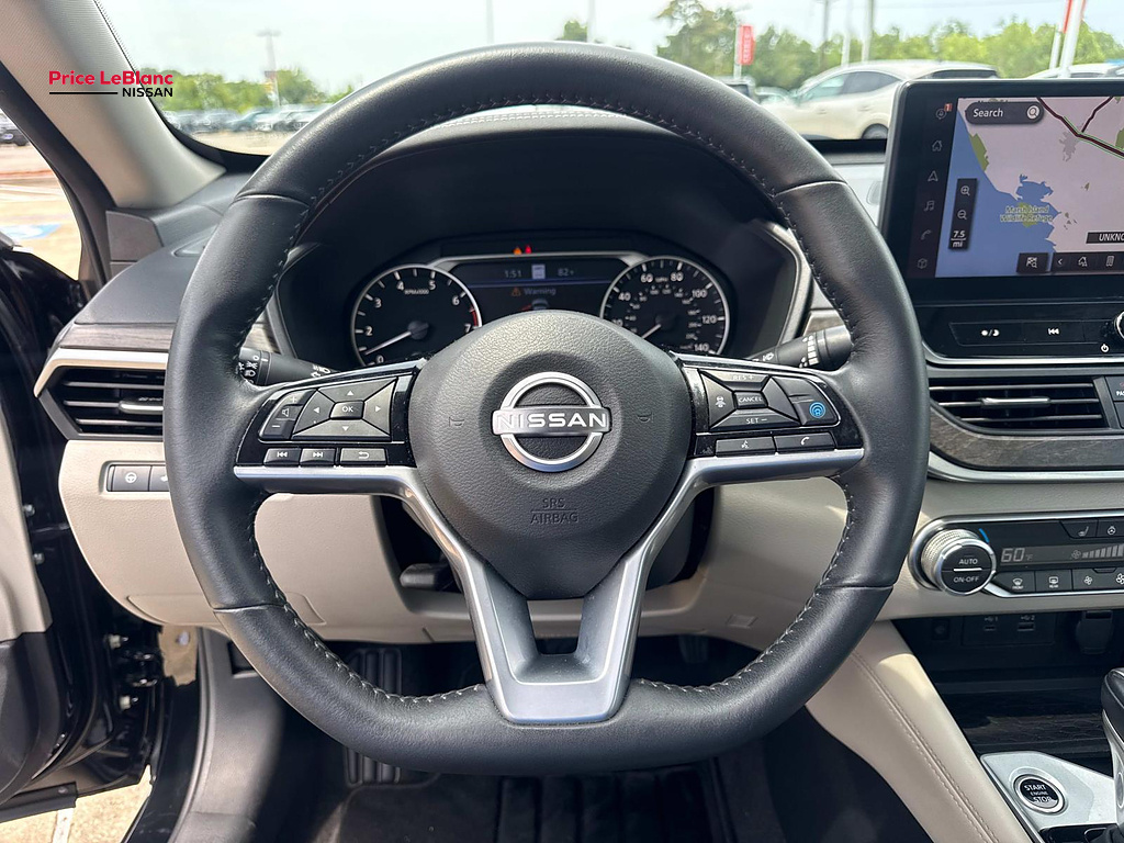 2025 Nissan Altima 2.5 SL Super Black at Price LeBlanc Nissan