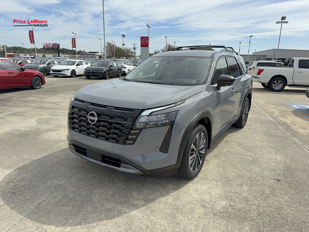2026 Nissan Pathfinder photo 4 of 24