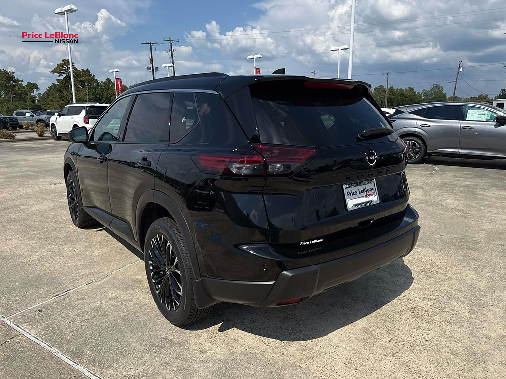 2026 Nissan Rogue photo 5 of 18