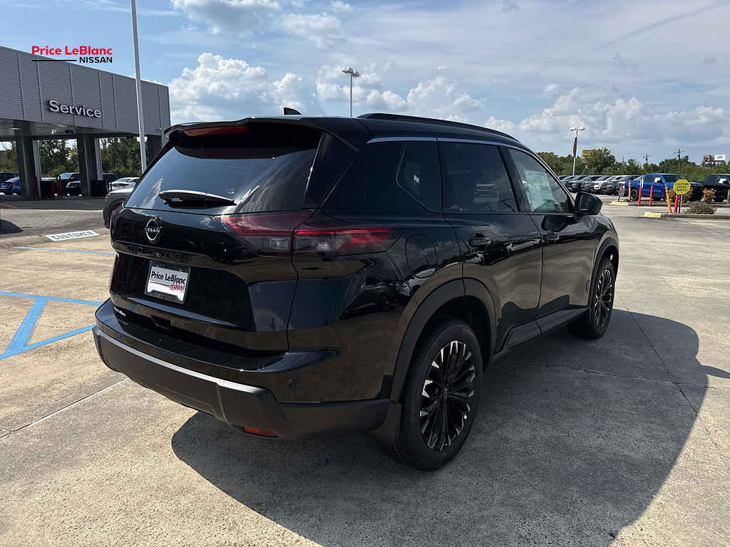 2026 Nissan Rogue photo 7 of 18