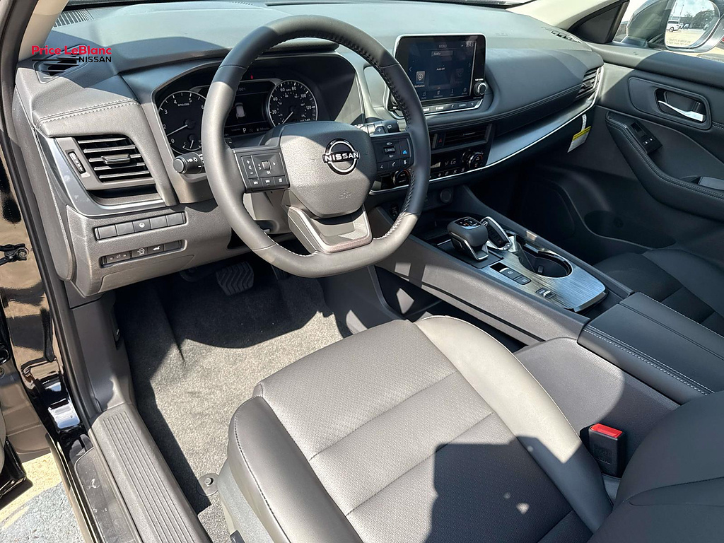 2026 Nissan Rogue photo 12 of 18