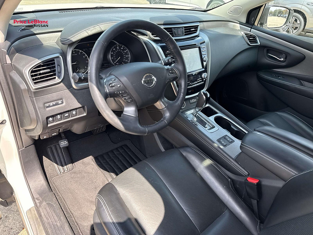 2021 Nissan Murano photo 19 of 28