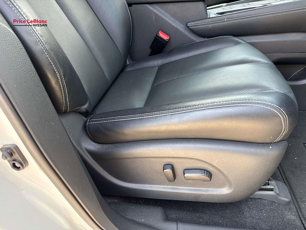 2021 Nissan Murano photo 12 of 28