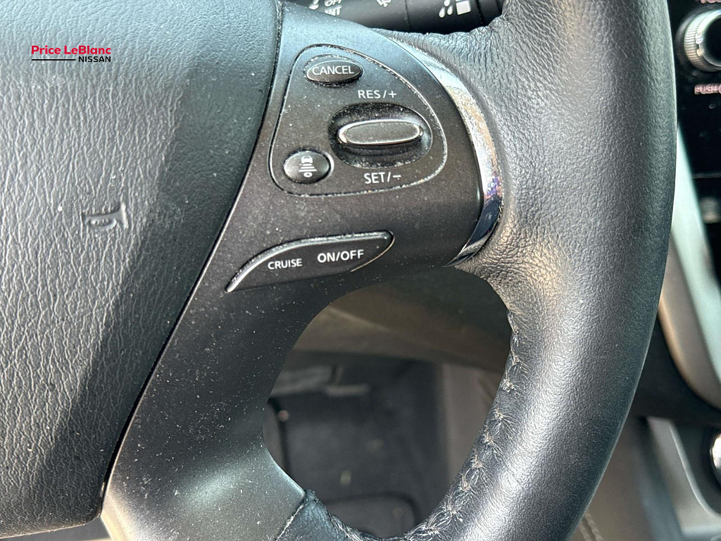 2021 Nissan Murano photo 22 of 28