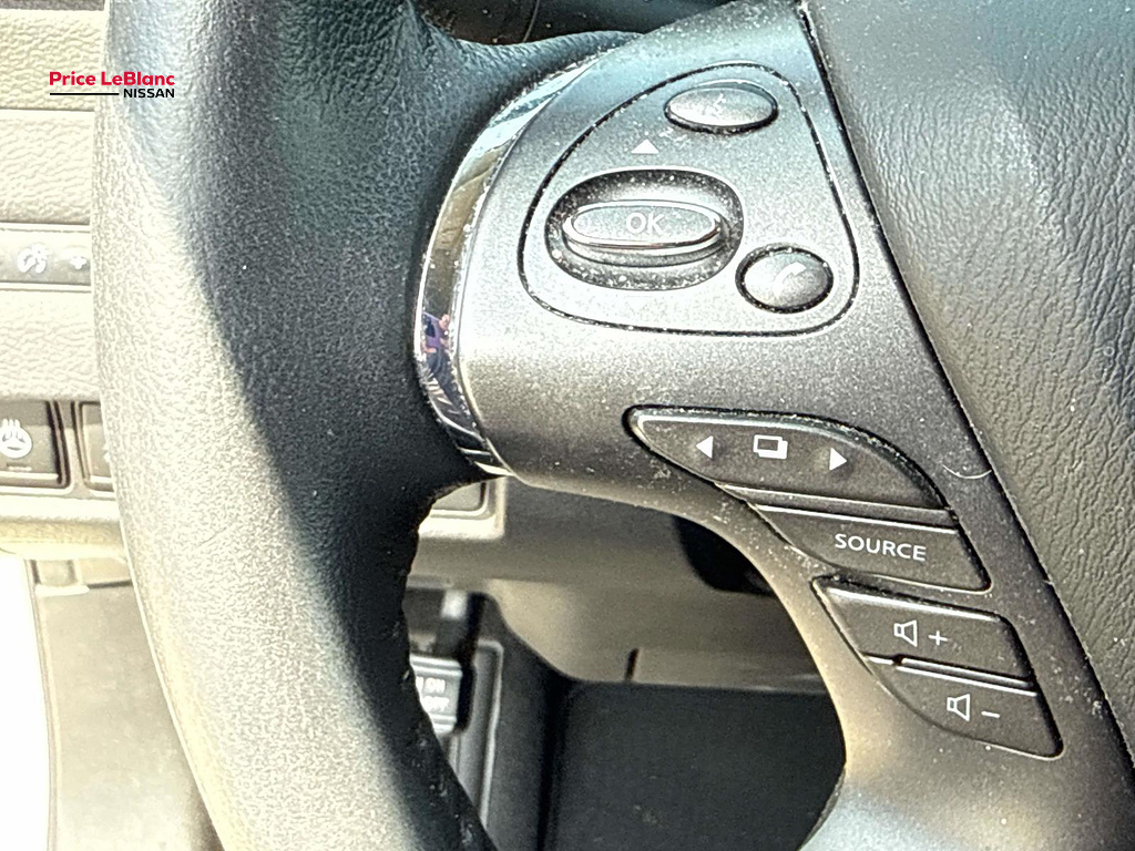 2021 Nissan Murano photo 21 of 28