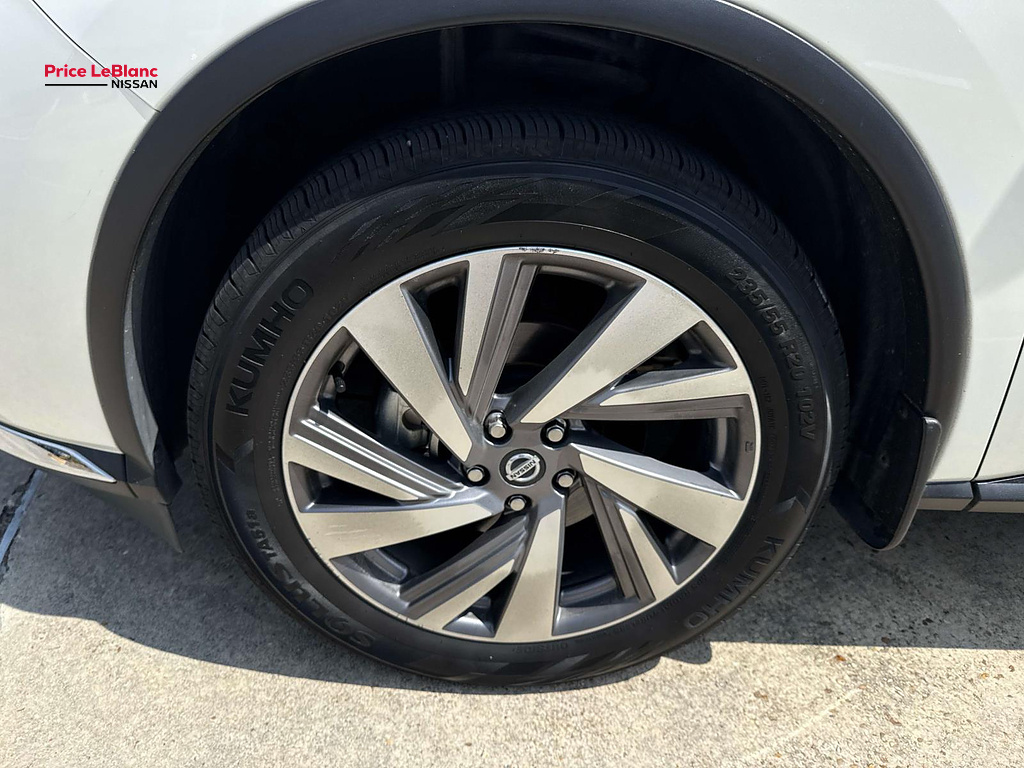 2021 Nissan Murano photo 4 of 28