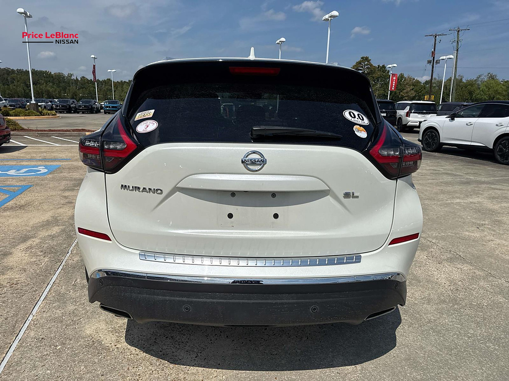2021 Nissan Murano photo 6 of 28