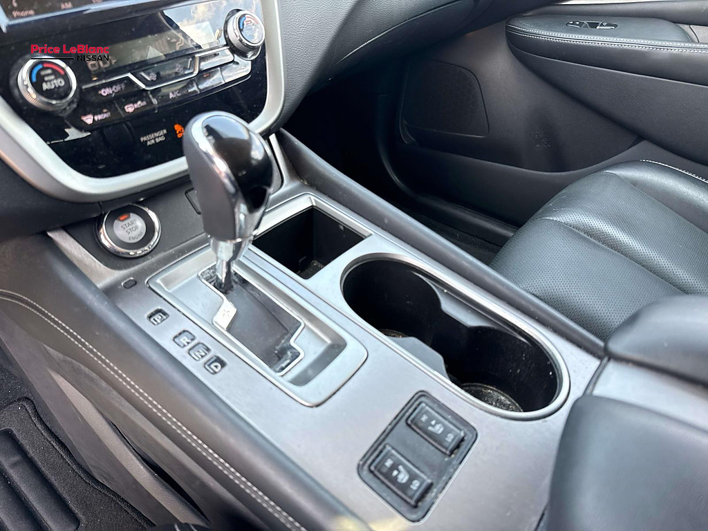2021 Nissan Murano photo 26 of 28