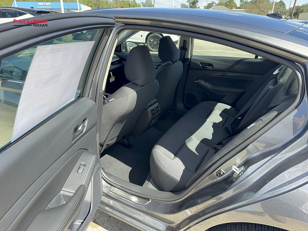 2026 Nissan Altima photo 21 of 29