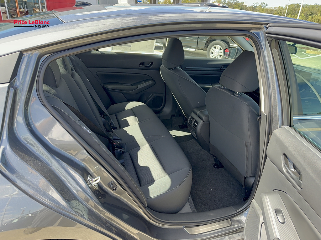 2026 Nissan Altima photo 19 of 29