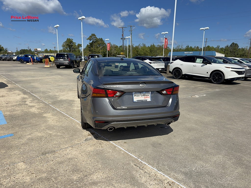 2026 Nissan Altima photo 9 of 29