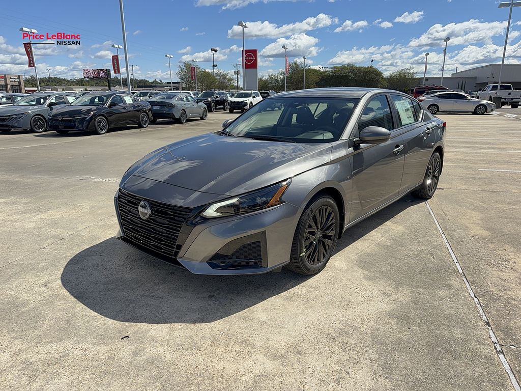 2026 Nissan Altima photo 6 of 29