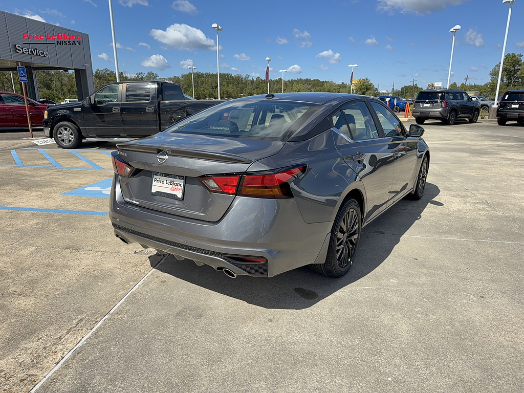 2026 Nissan Altima photo 11 of 29