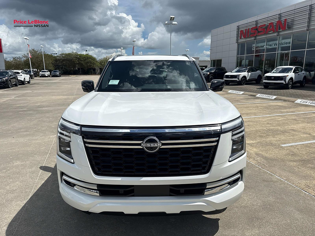 2026 Nissan Armada photo 2 of 18