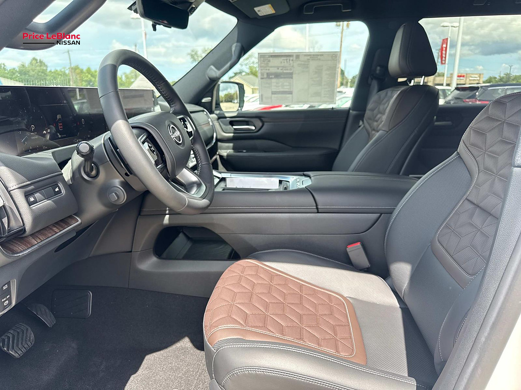 2026 Nissan Armada photo 10 of 18