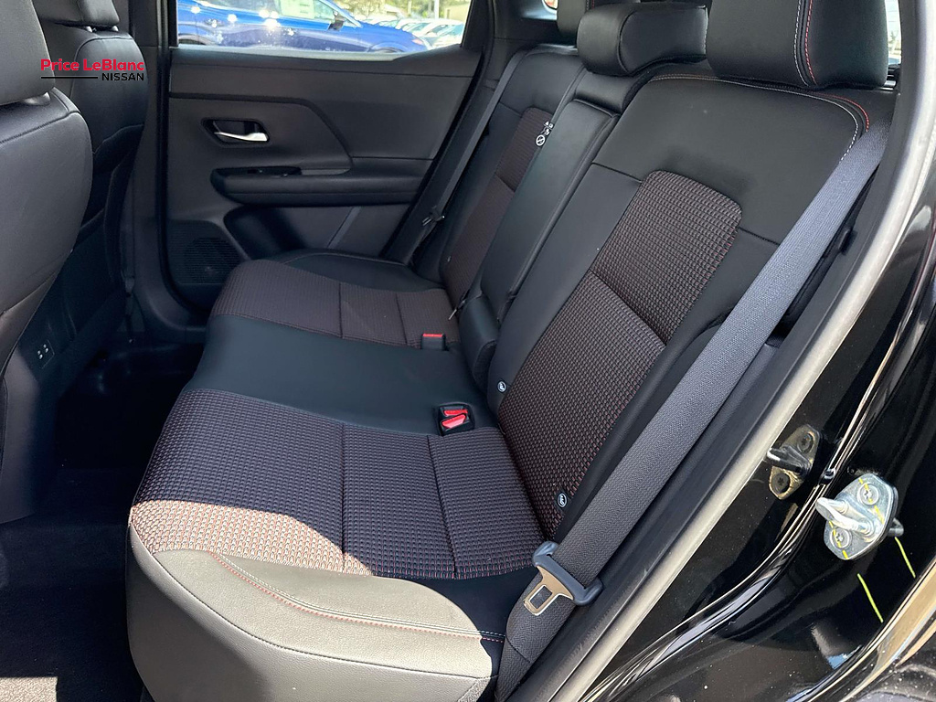 2027 Nissan Kicks photo 7 of 18