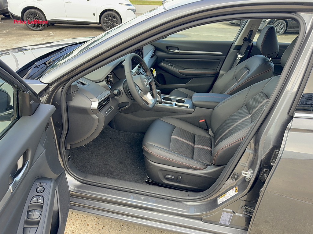 2026 Nissan Altima photo 18 of 22