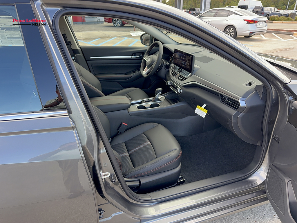 2026 Nissan Altima photo 12 of 22
