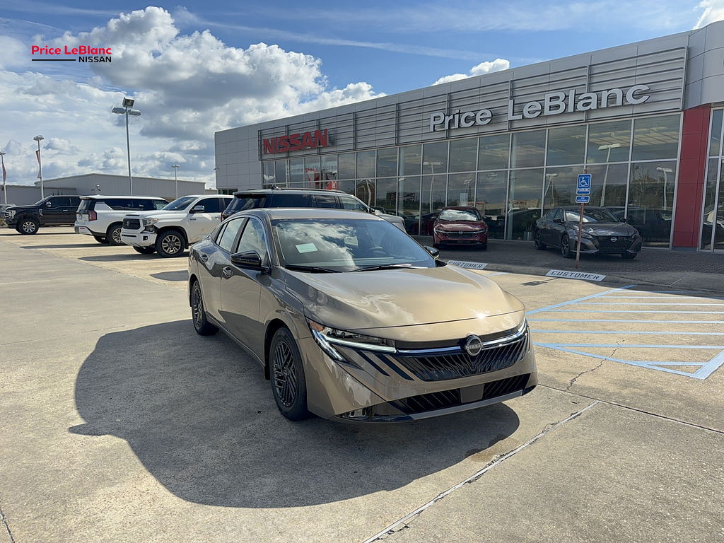 2027 Nissan Sentra photo 3 of 24