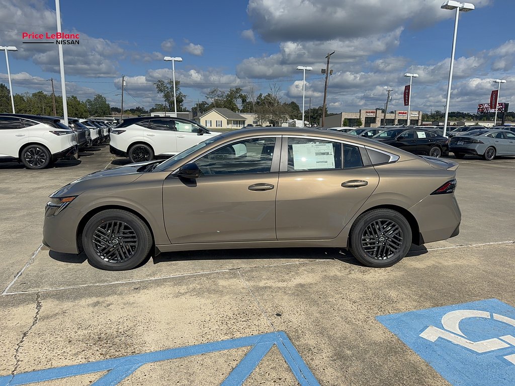 2027 Nissan Sentra photo 6 of 24