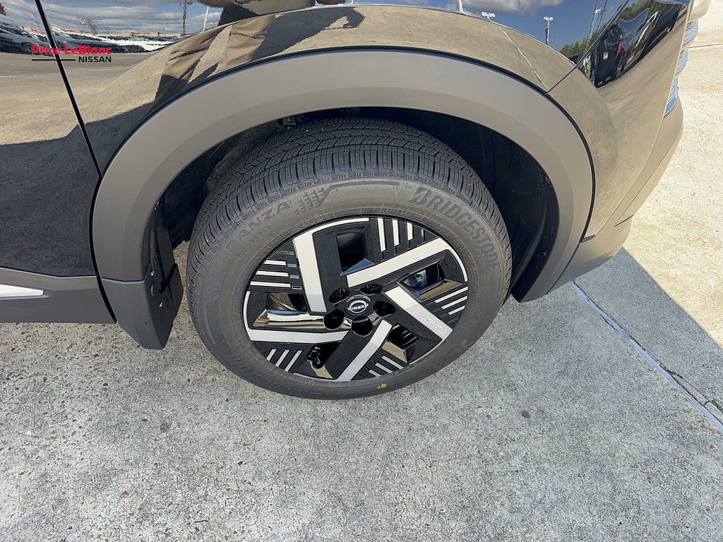 2027 Nissan Kicks photo 10 of 23