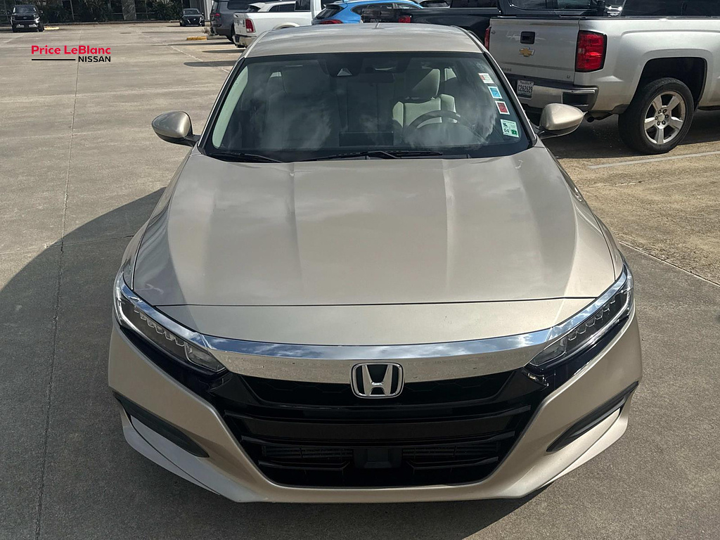 2019 Honda Accord Sedan photo 2 of 27