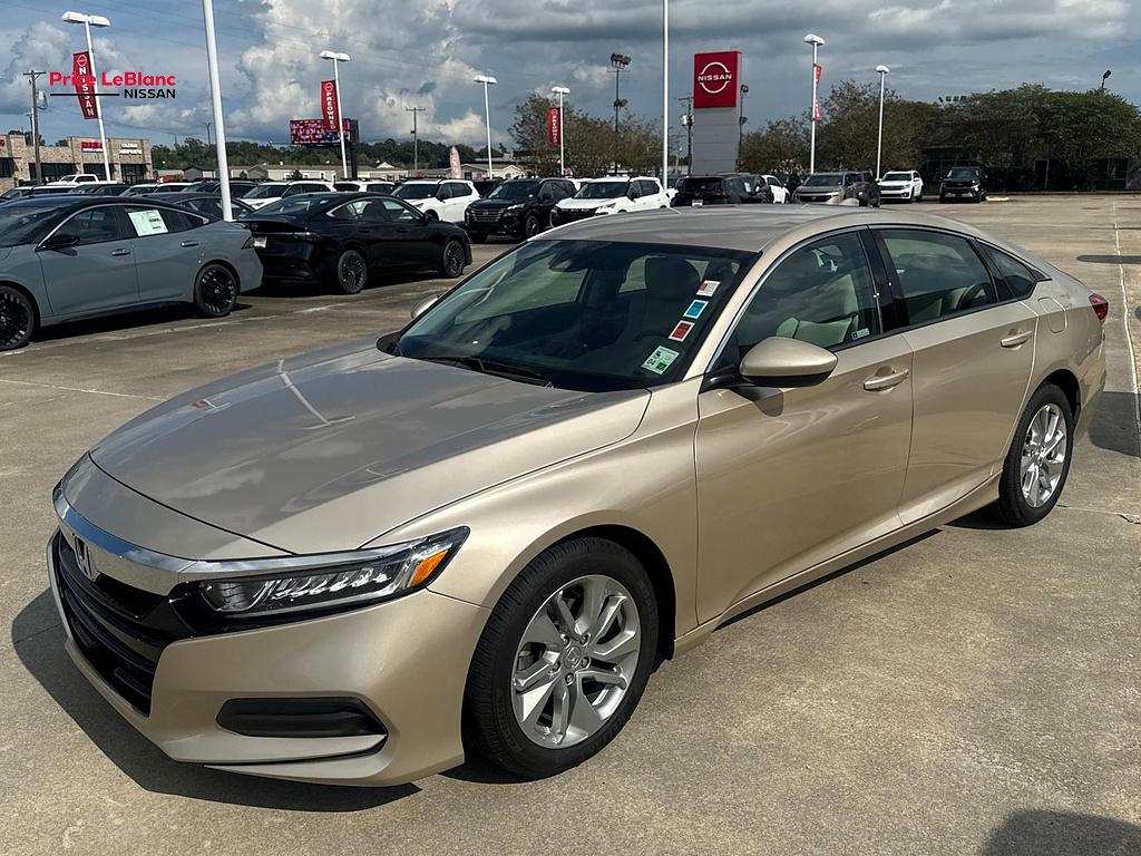 2019 Honda Accord Sedan photo 3 of 27