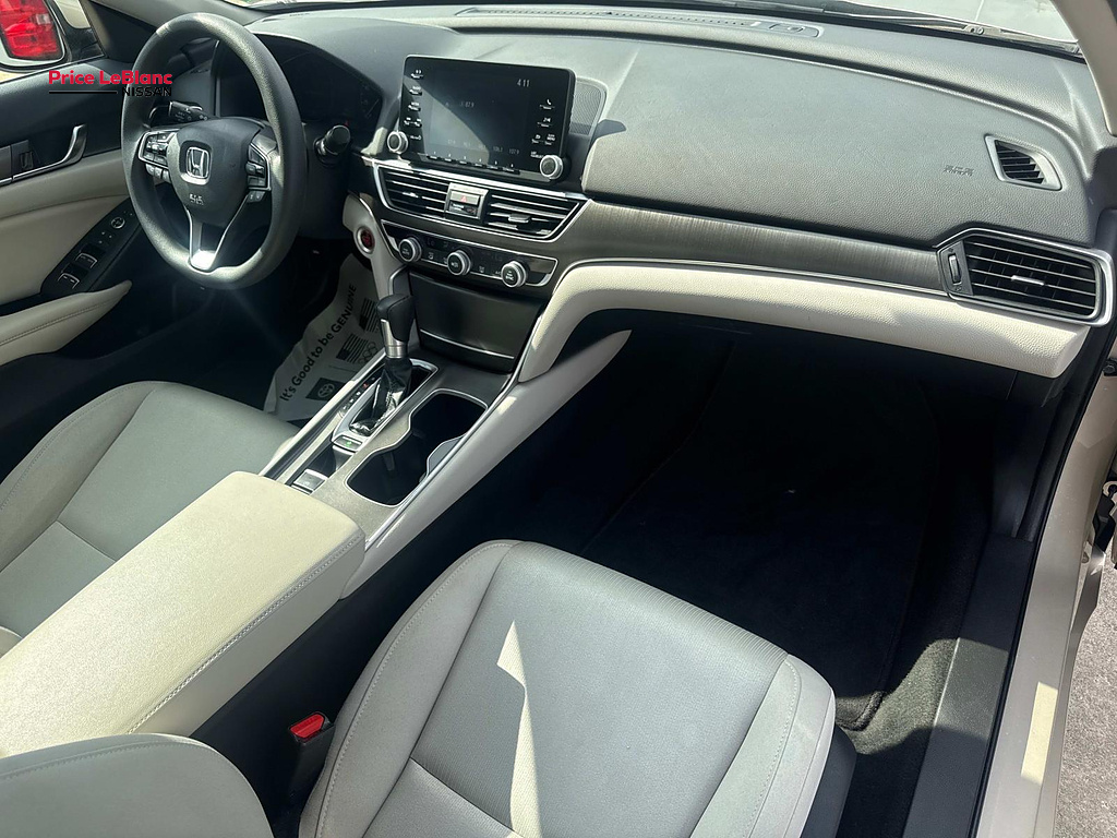 2019 Honda Accord Sedan photo 11 of 27
