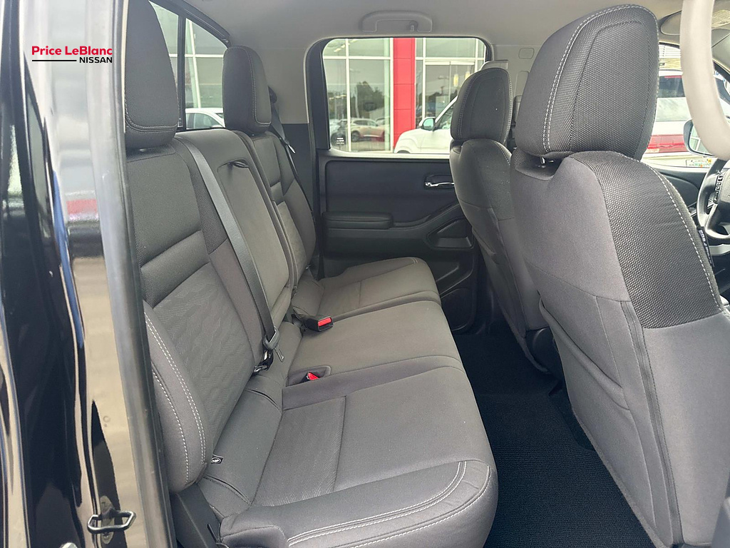 2022 Nissan Frontier SV Super Black at Price LeBlanc Nissan