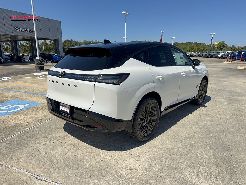 2027 Nissan Murano Dark Armor Everest White Pearl Tricoat/Super Black at Price LeBlanc Nissan