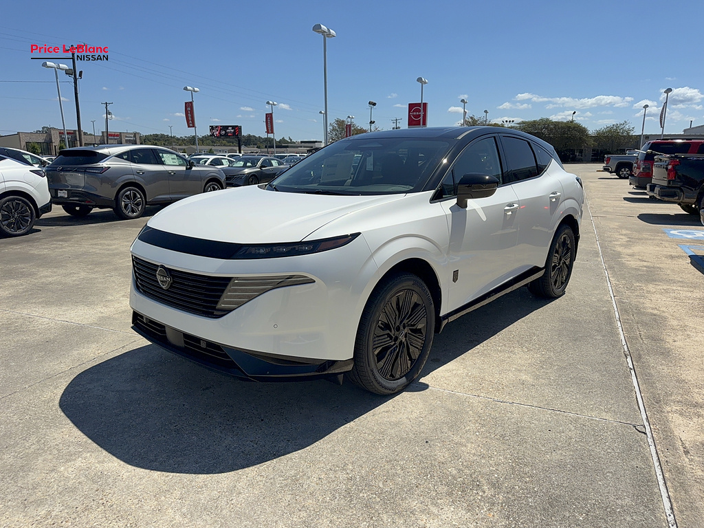 2027 Nissan Murano Dark Armor Everest White Pearl Tricoat/Super Black at Price LeBlanc Nissan
