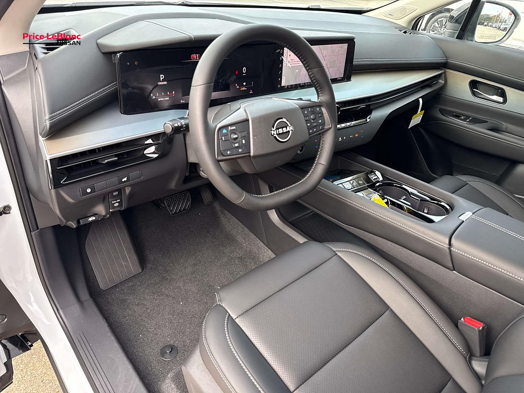 2027 Nissan Murano photo 12 of 19