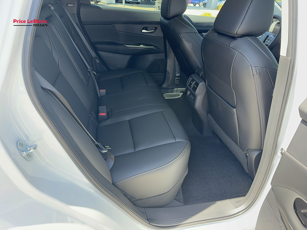 2027 Nissan Murano Dark Armor Everest White Pearl Tricoat/Super Black at Price LeBlanc Nissan