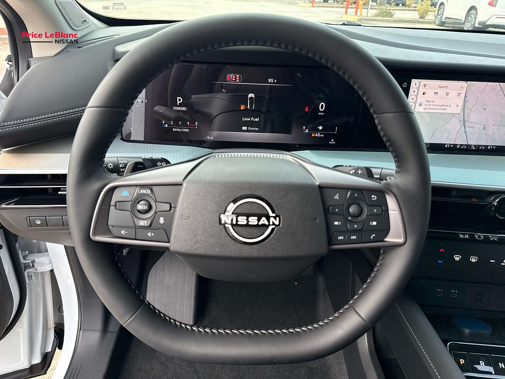 2027 Nissan Murano photo 13 of 19