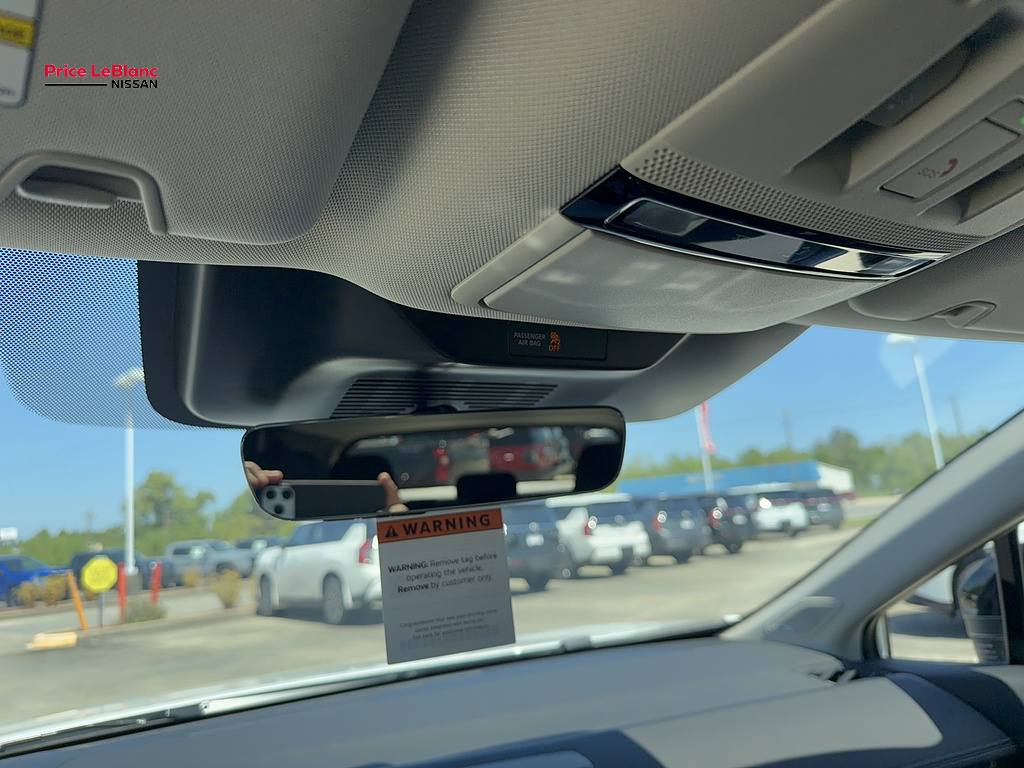 2027 Nissan Murano Dark Armor Everest White Pearl Tricoat/Super Black at Price LeBlanc Nissan