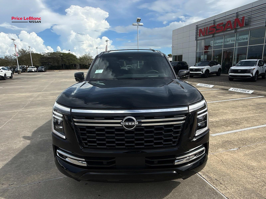 2026 Nissan Armada photo 2 of 18