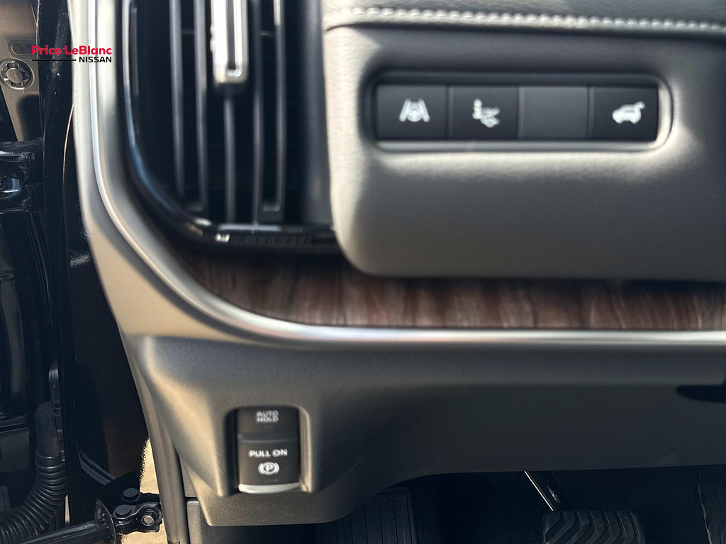 2026 Nissan Armada photo 15 of 18