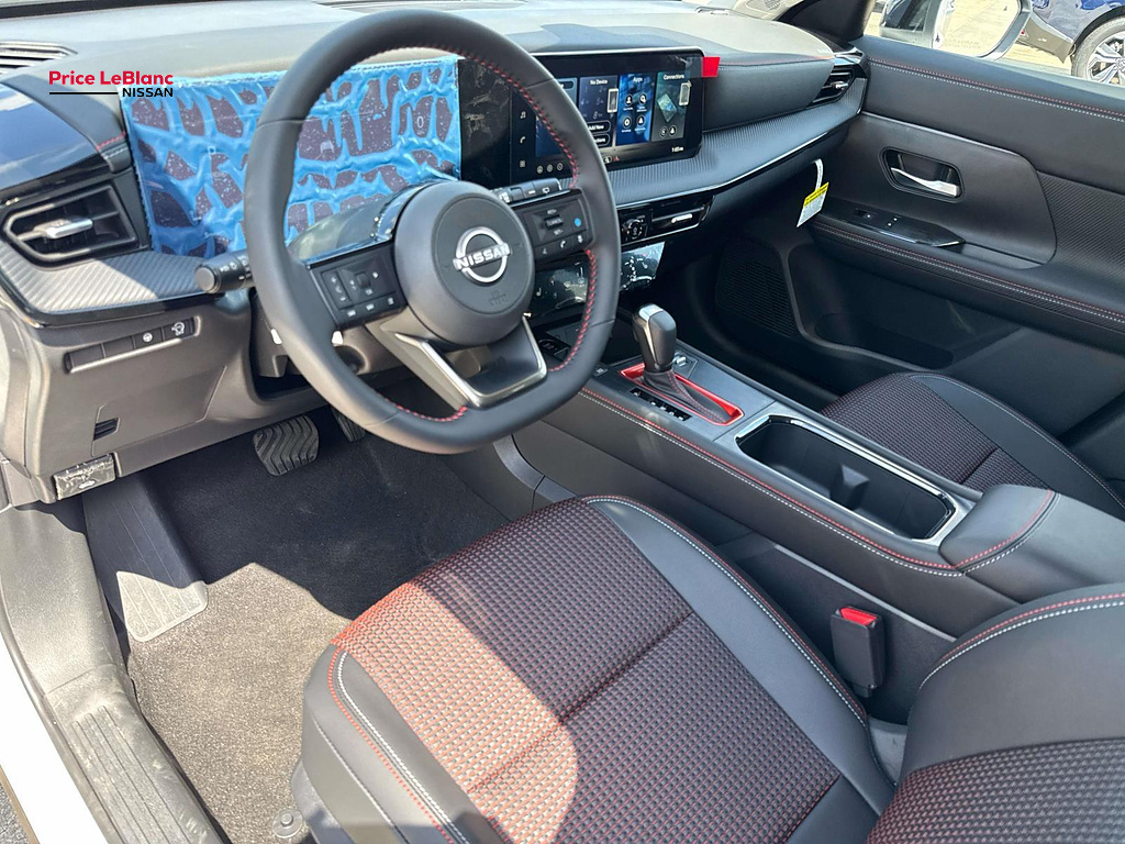2027 Nissan Kicks SR Aspen White TriCoat/Super Black at Price LeBlanc Nissan