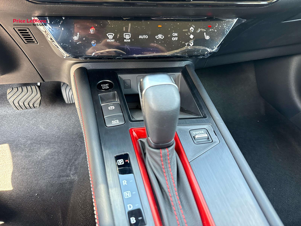 2027 Nissan Kicks SR Aspen White TriCoat/Super Black at Price LeBlanc Nissan