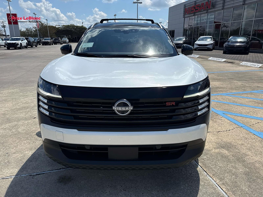 2027 Nissan Kicks SR Aspen White TriCoat/Super Black at Price LeBlanc Nissan